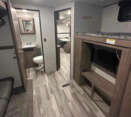 Crossroads Zinger Travel Trailer