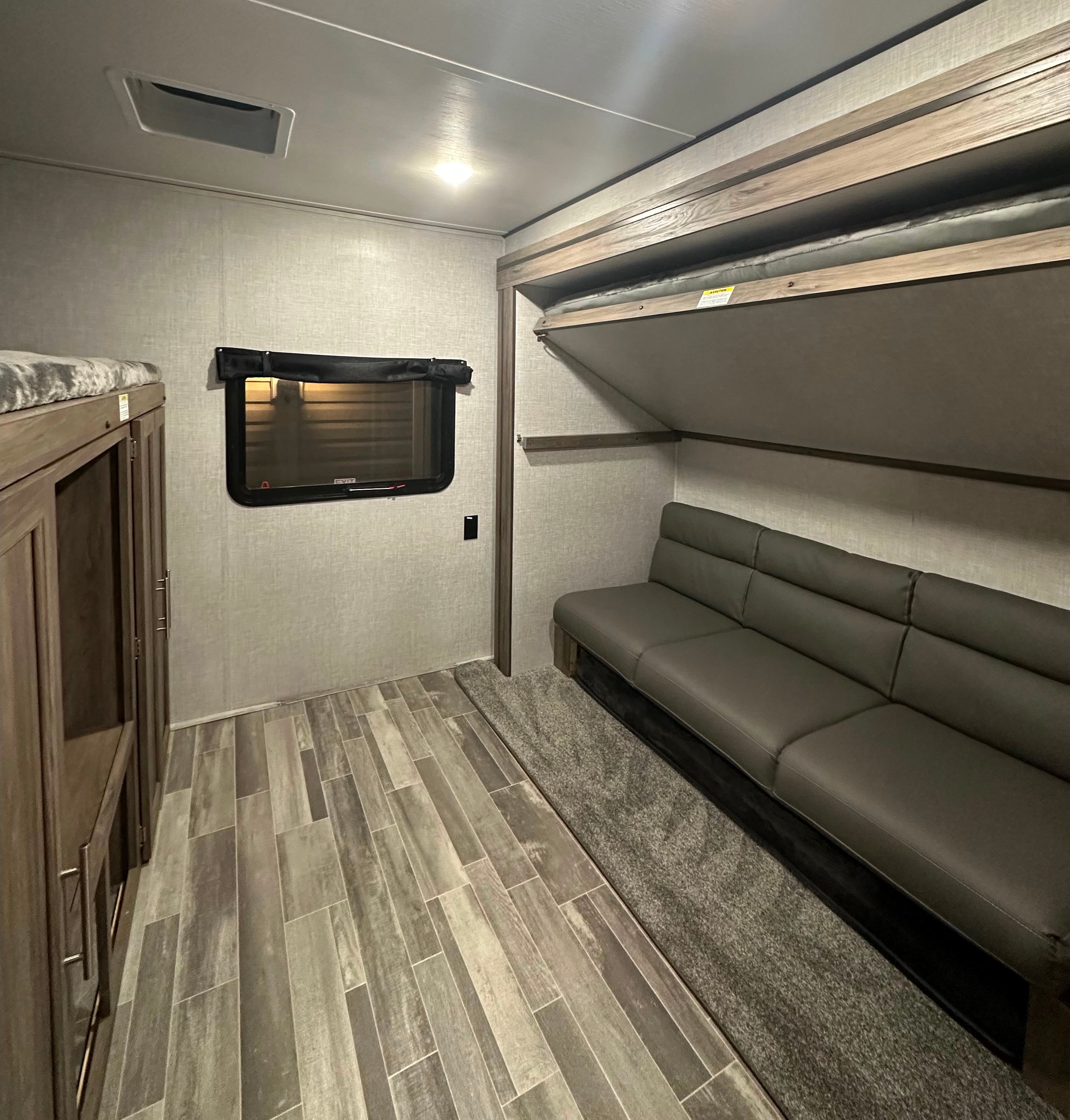 Crossroads Zinger Travel Trailer