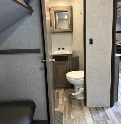 Crossroads Zinger Travel Trailer