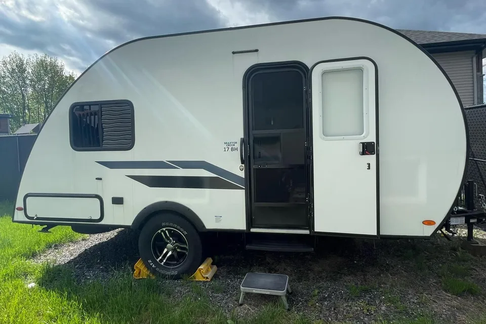 BraxtonCreek 17BH Mini-roulotte
