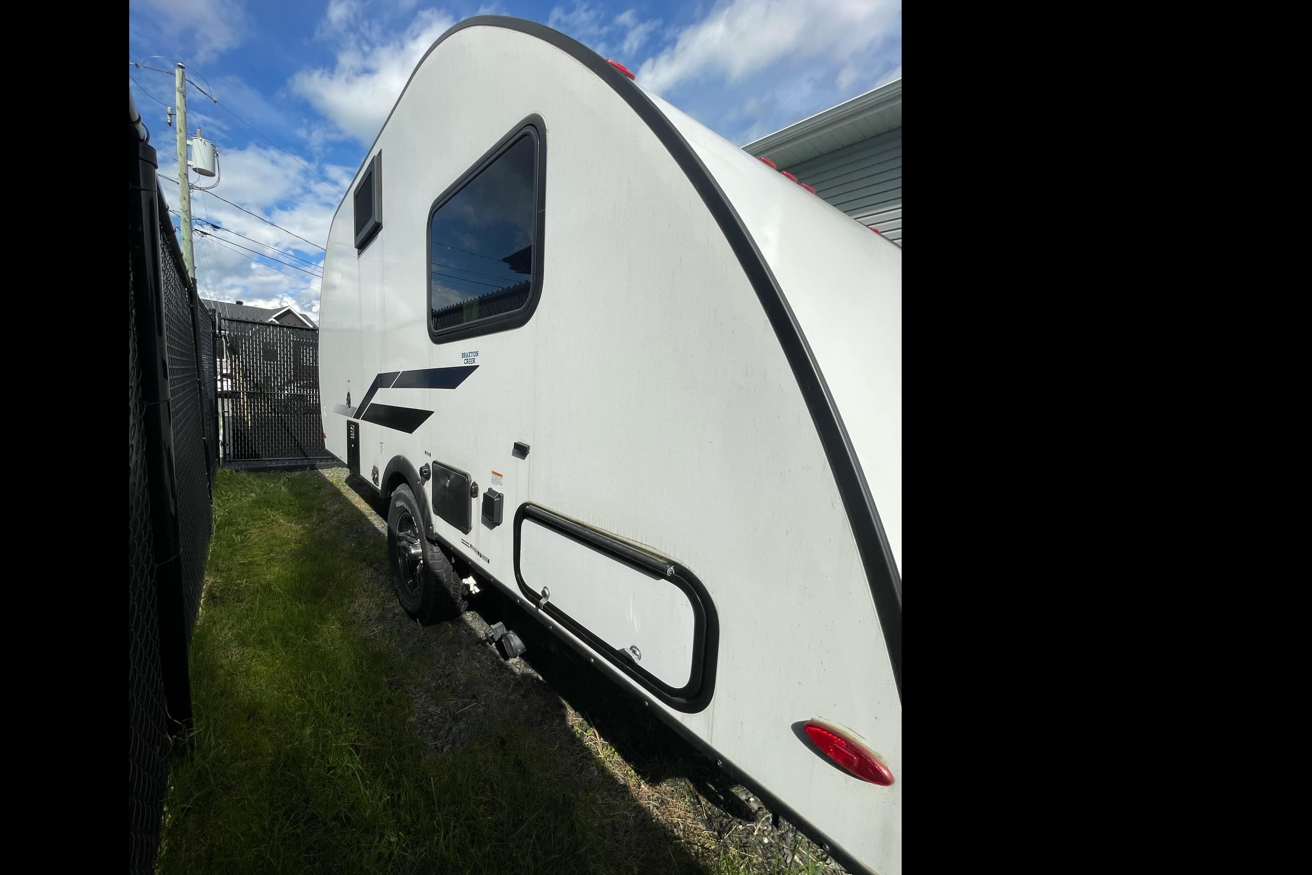 BraxtonCreek 17BH Mini-roulotte