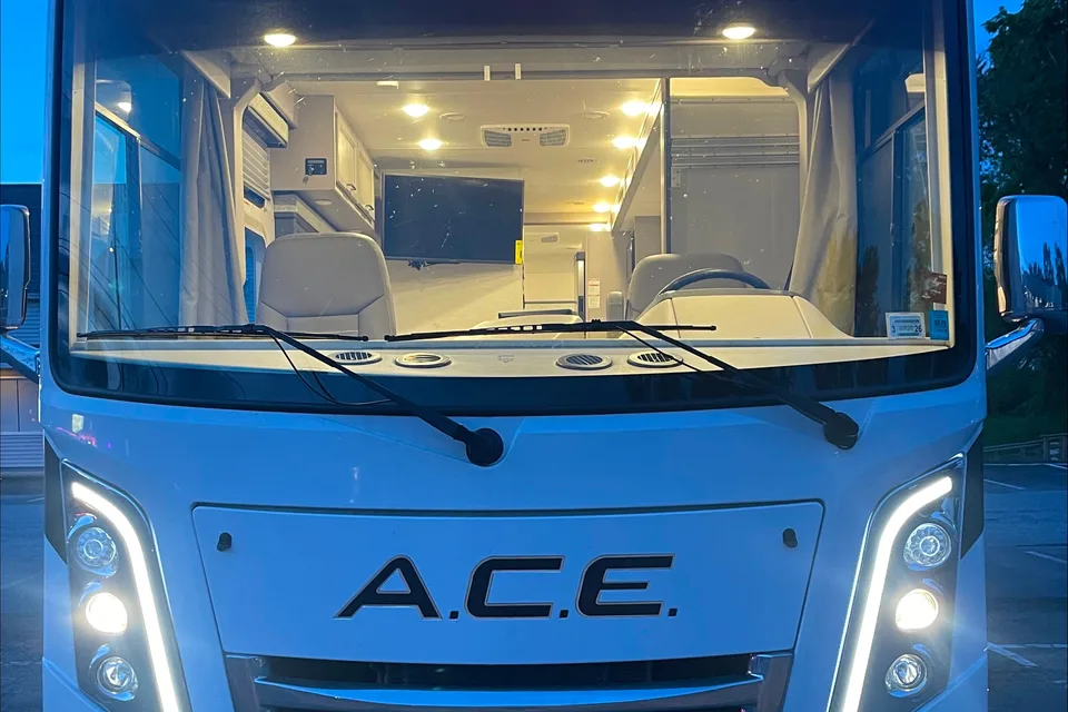 JCs Thor Motor Coach Ace Class A