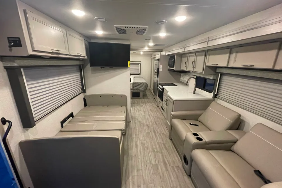 JCs Thor Motor Coach Ace Class A