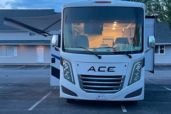 JCs Thor Motor Coach Ace Class A