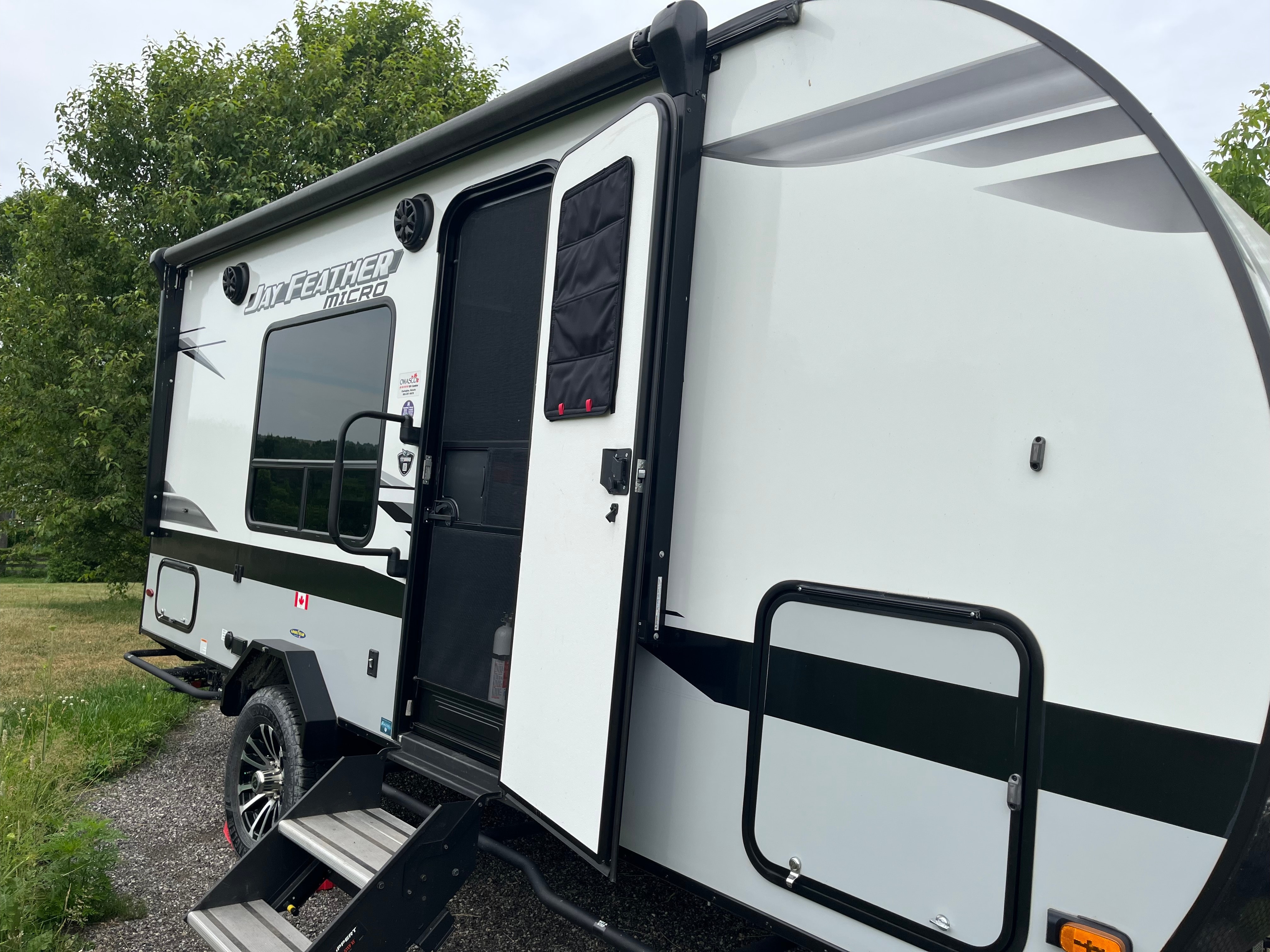 Rachel's Jayco Jay Feather Travel Trailer