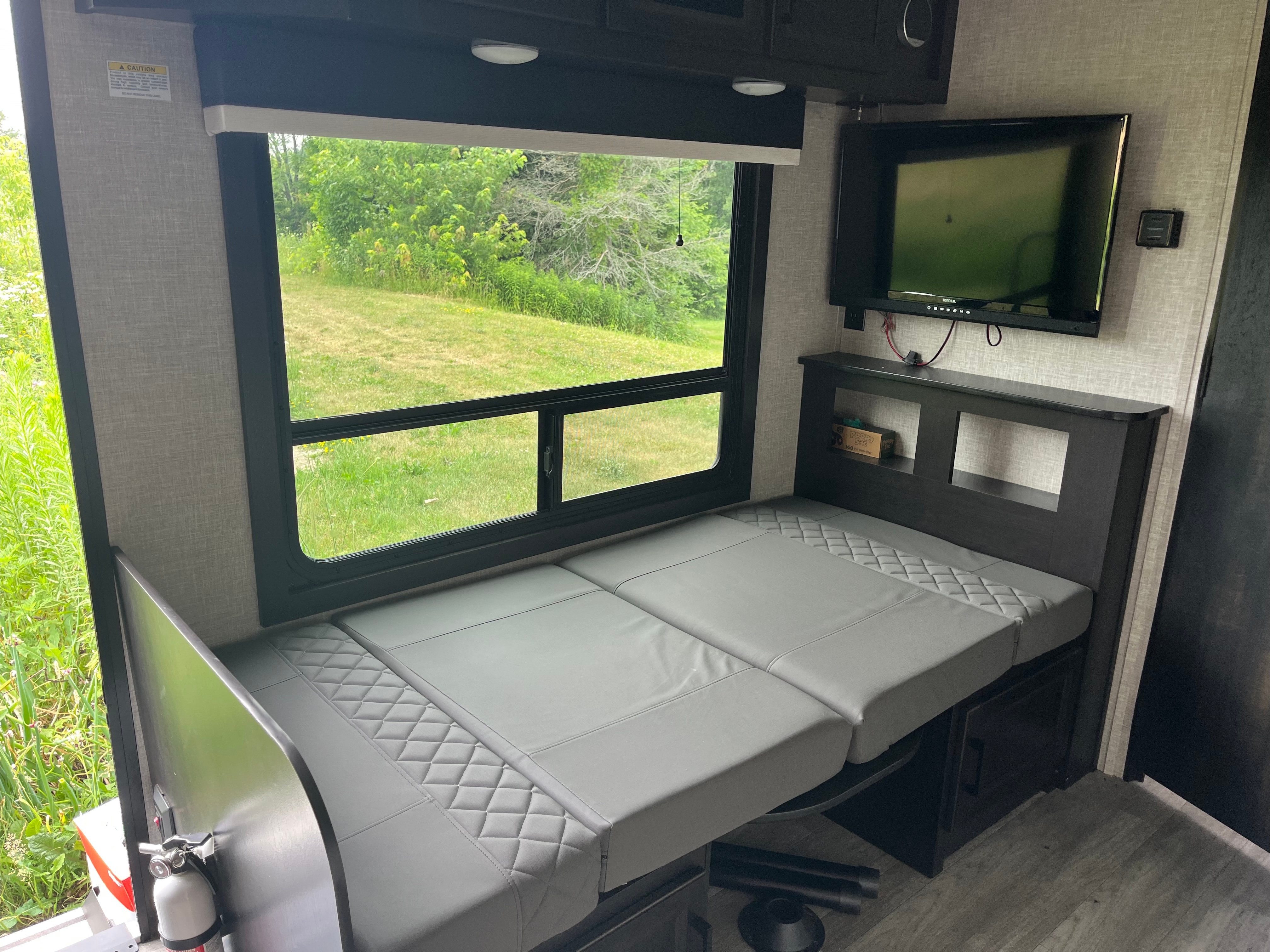 Rachel's Jayco Jay Feather Travel Trailer