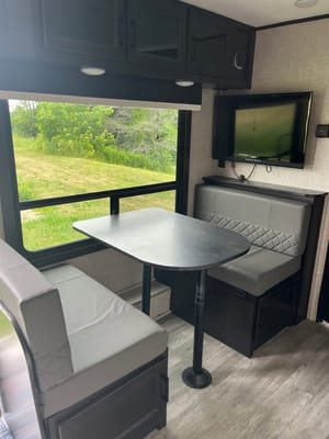 Rachel's Jayco Jay Feather Travel Trailer