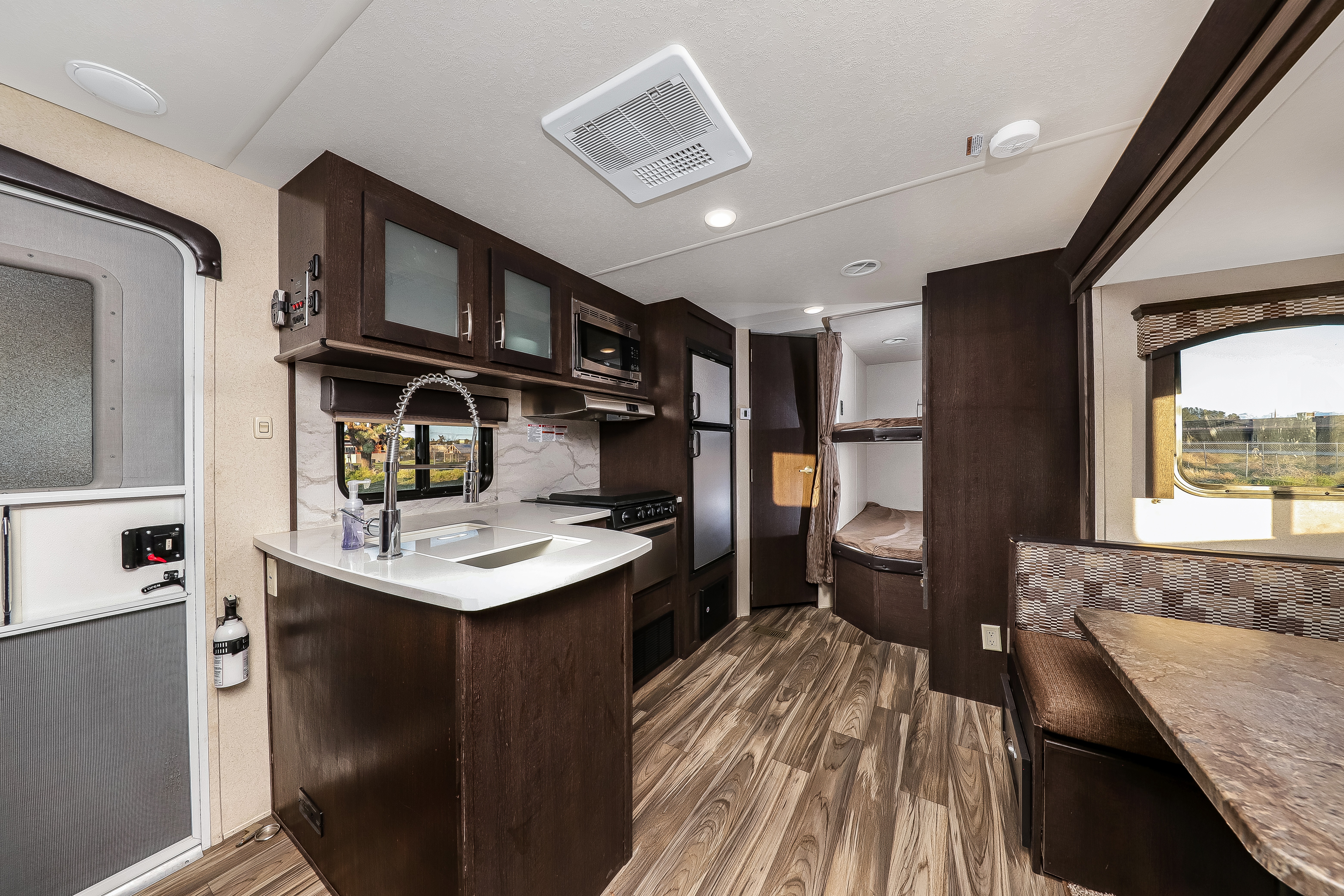 Rv Rentals Way of Life's Forest River Evo T2490 Travel Trailer (LE1)