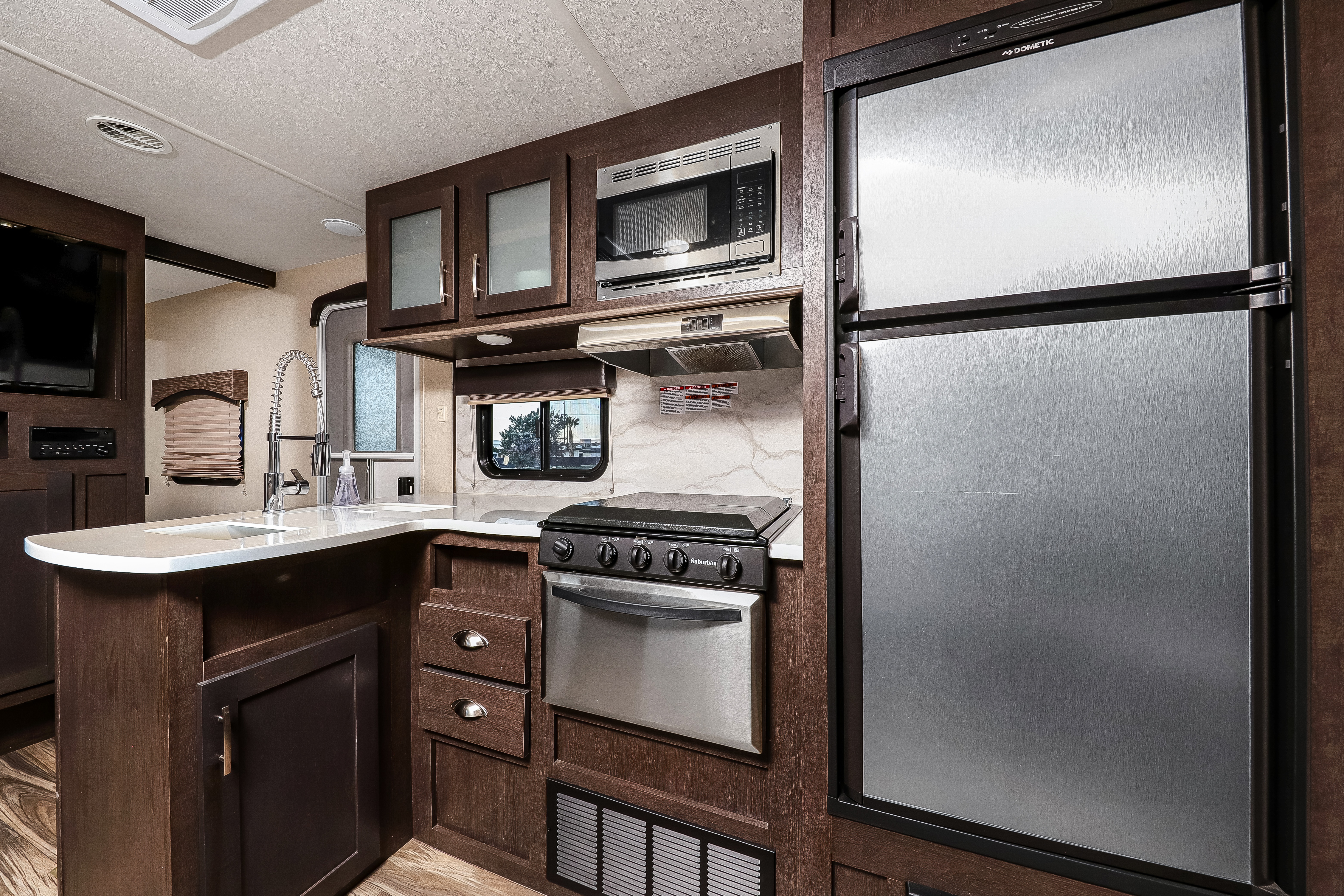 Rv Rentals Way of Life's Forest River Evo T2490 Travel Trailer (LE1)