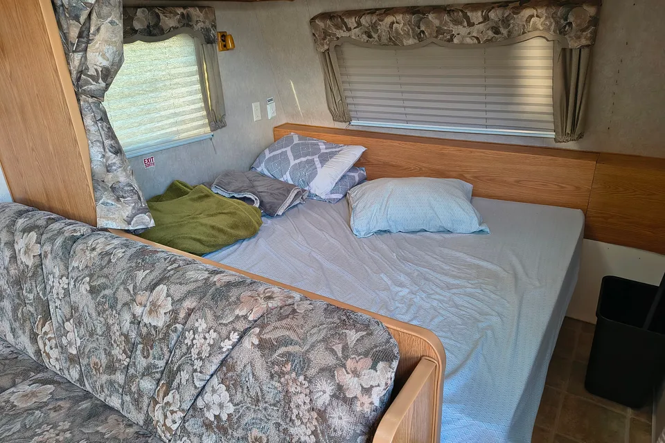 Cesar's Artic Fox Travel Trailer
