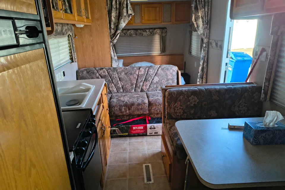 Cesar's Artic Fox Travel Trailer