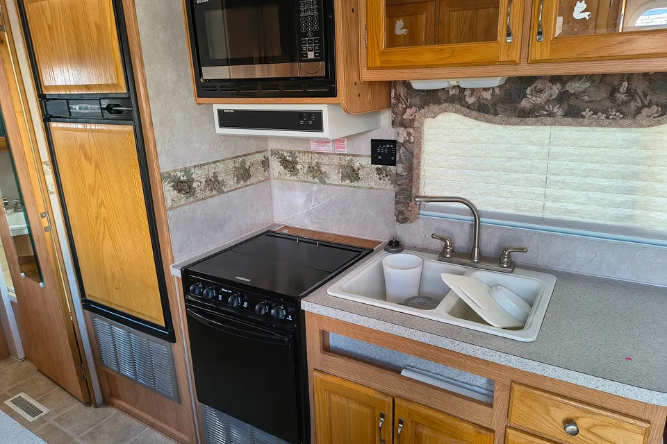 Cesar's Artic Fox Travel Trailer