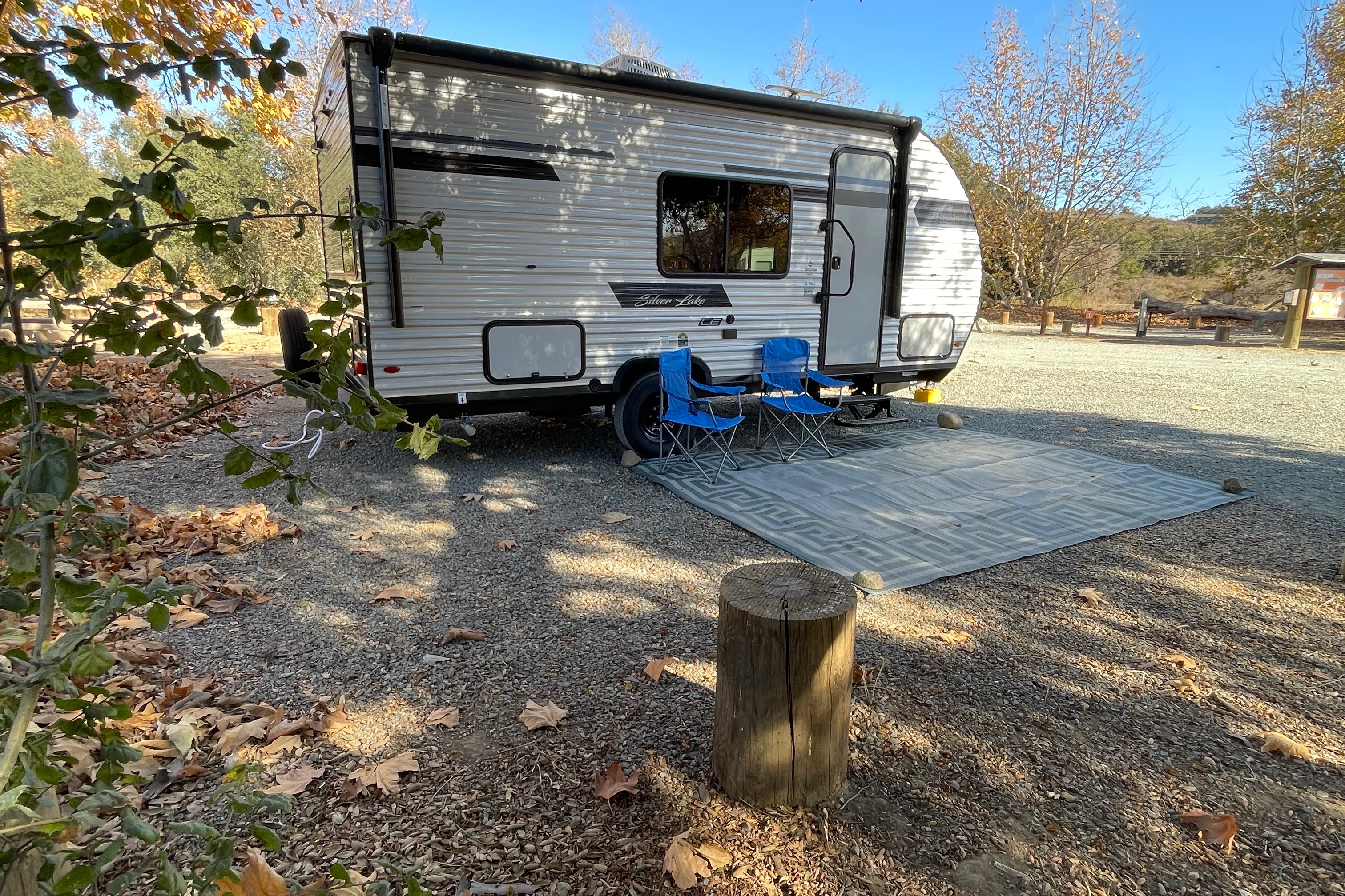 Forest River Silver Lake LE 1610BHLE Travel Trailer