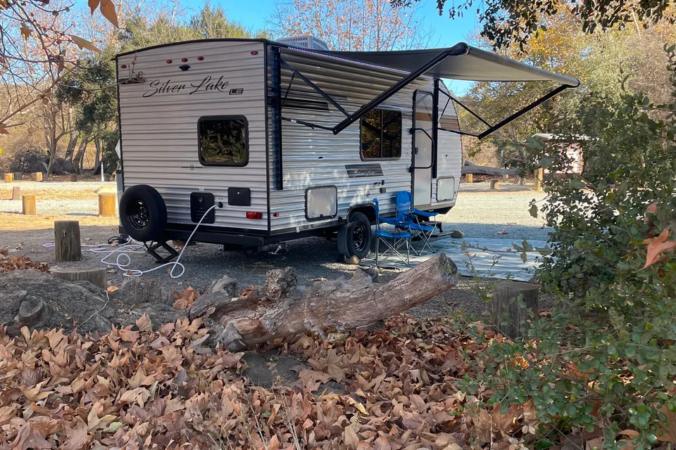 Forest River Silver Lake LE 1610BHLE Travel Trailer