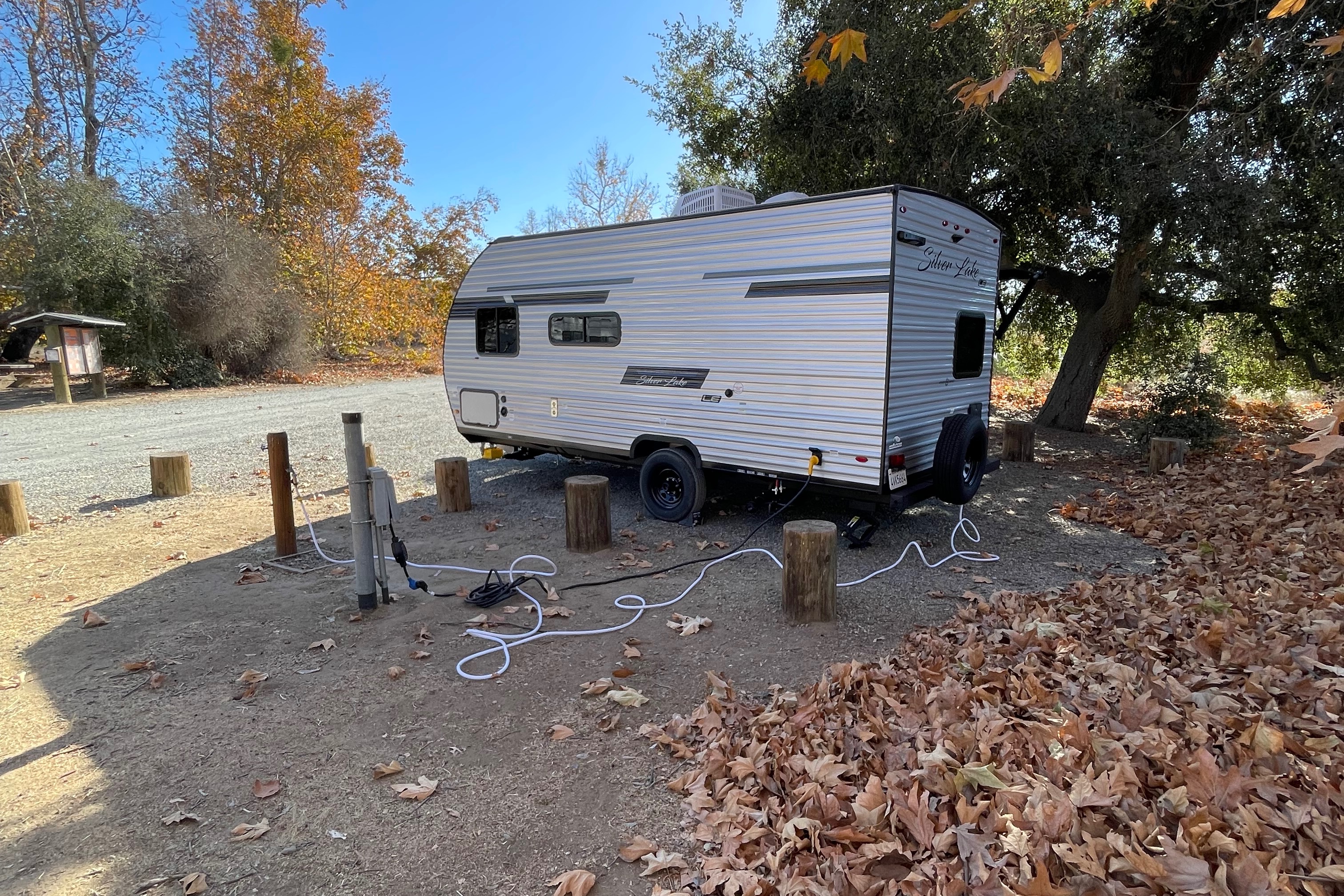 Forest River Silver Lake LE 1610BHLE Travel Trailer