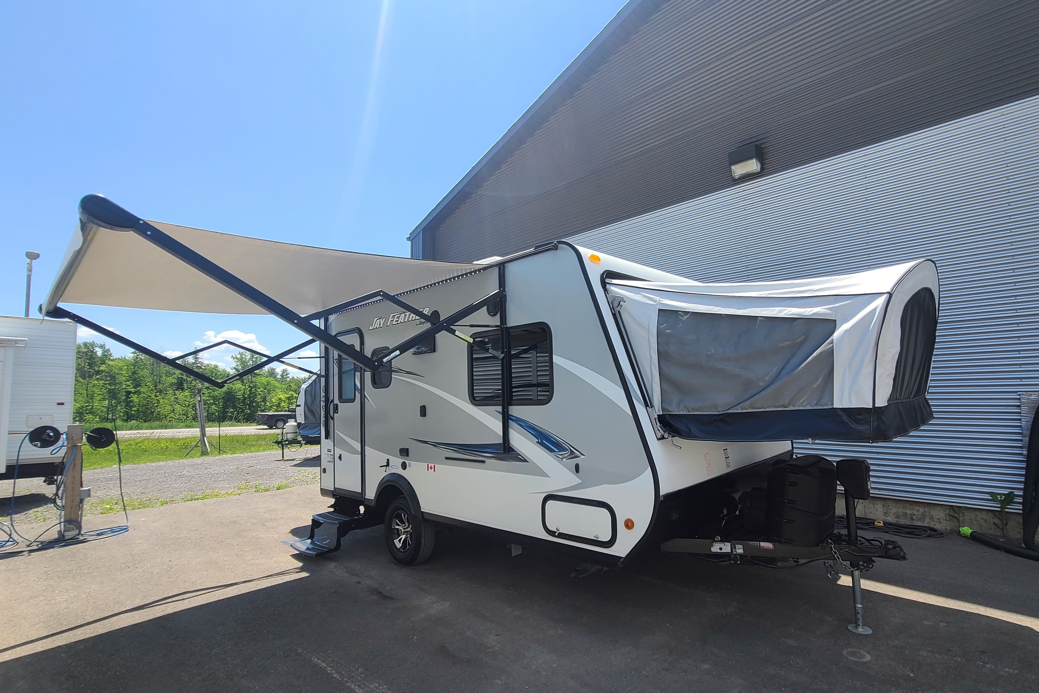 WoW  Jayco X17Z Hybride