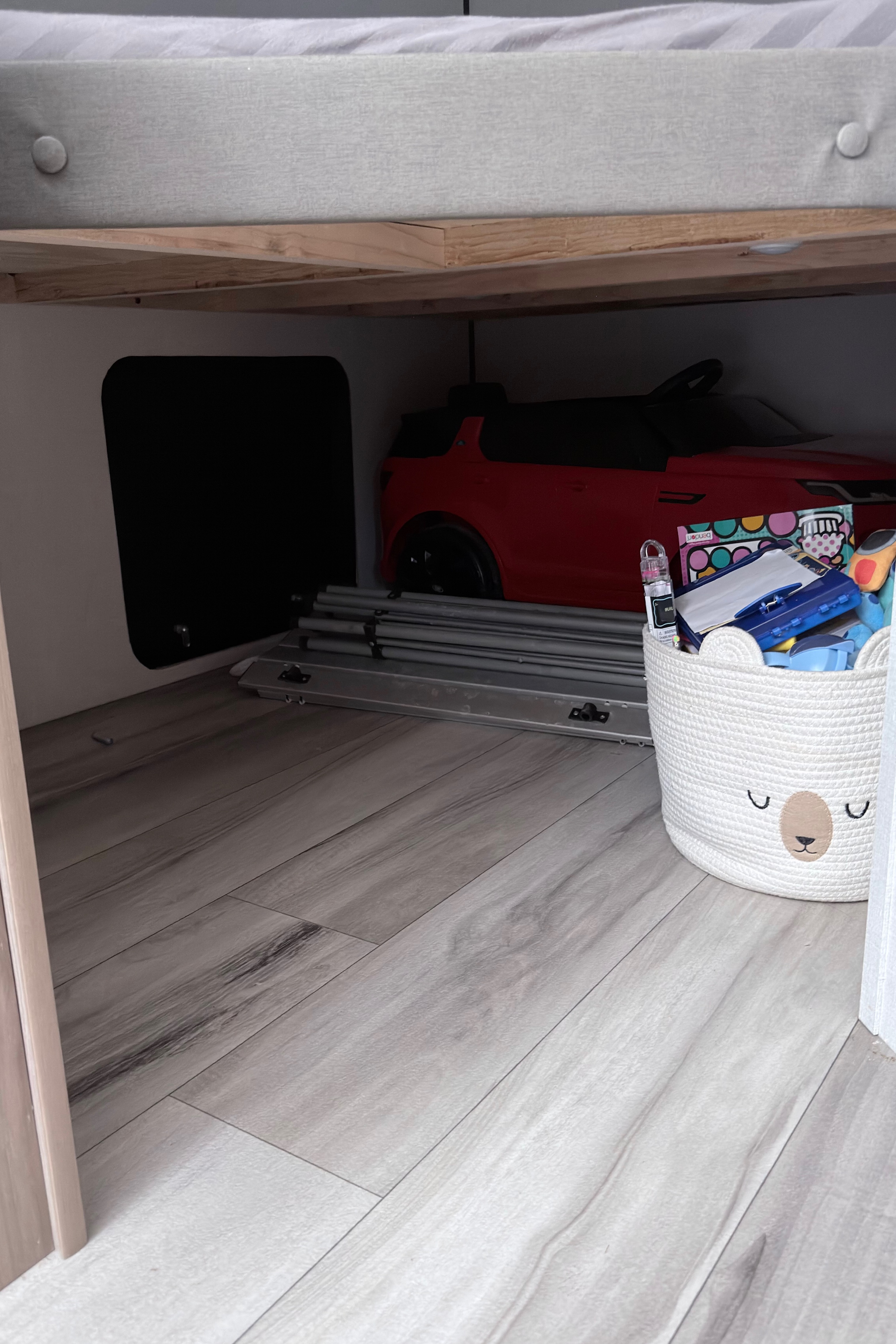 Aaron's Keystone Coleman 23bwe Travel Trailer
