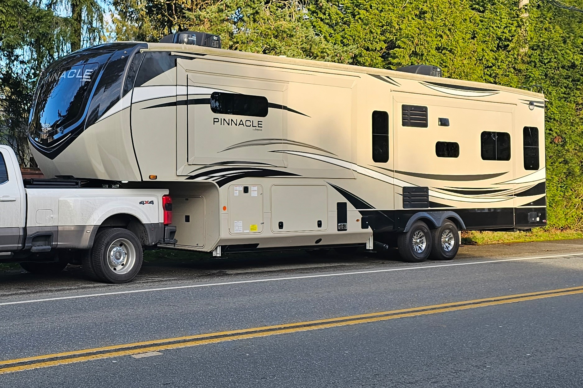 Kal's Jayco Pinnacle 36 Foot Fifth Wheel