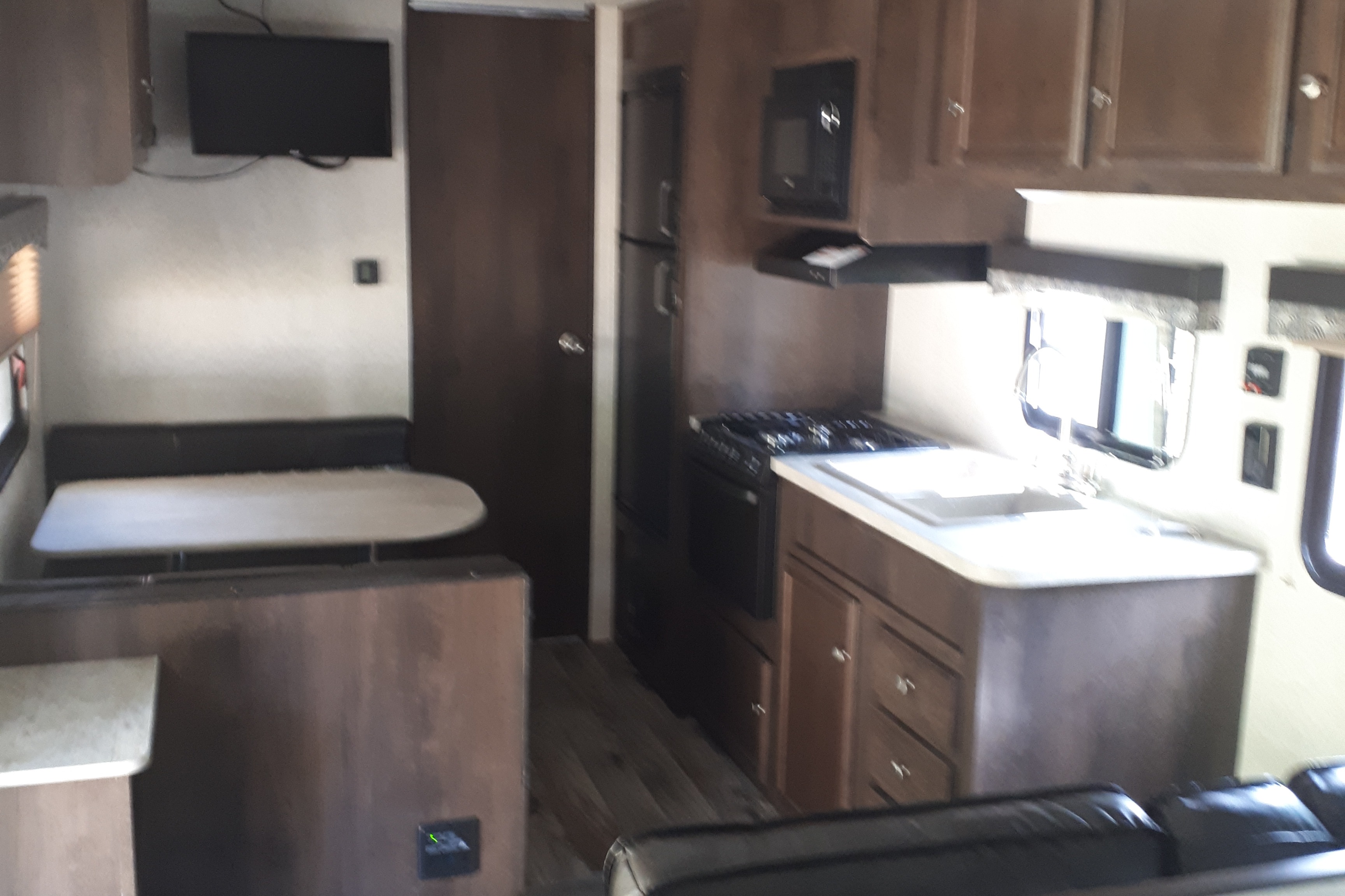 Dale's Starcraft Autumn ridge Travel Trailer