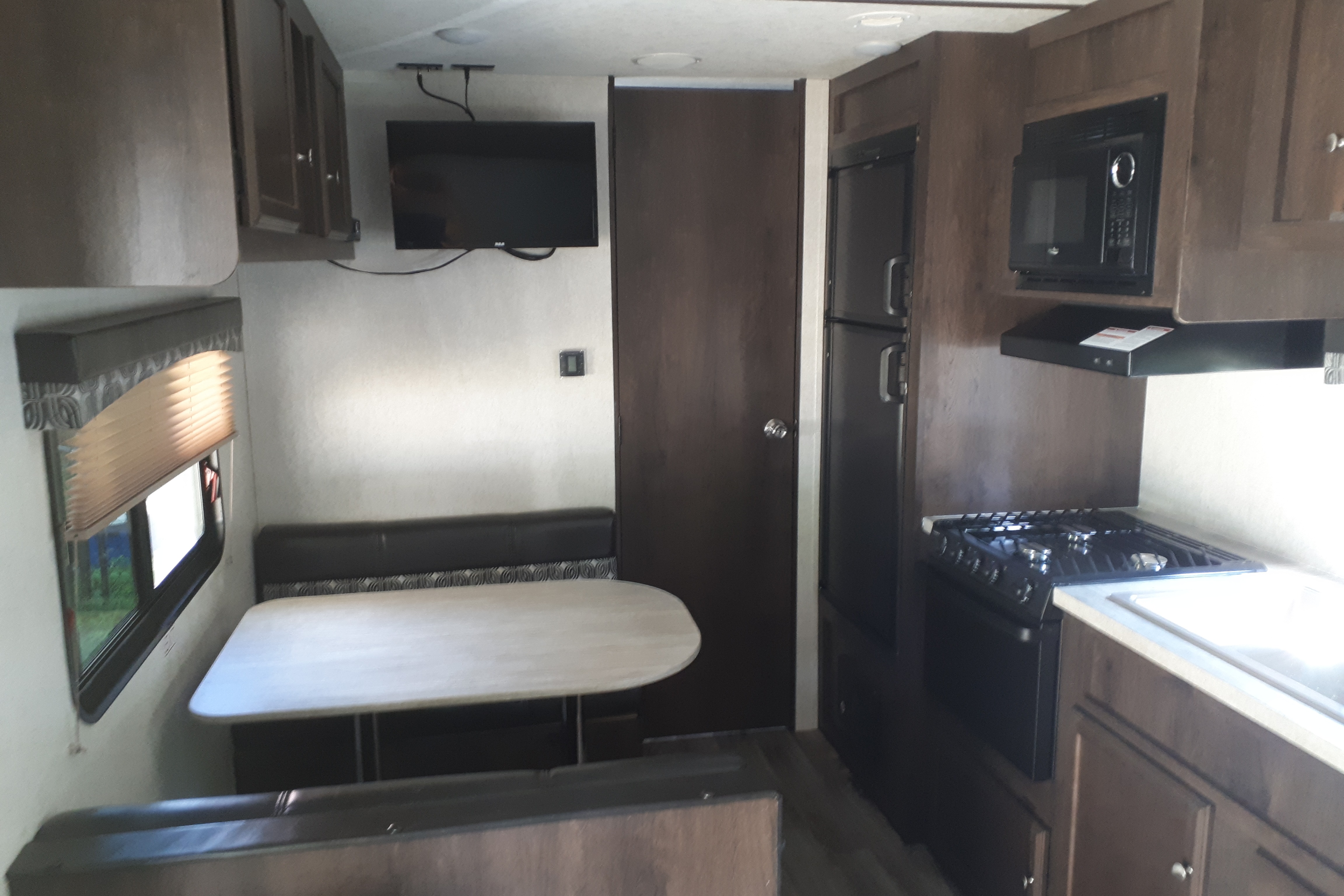 Dale's Starcraft Autumn ridge Travel Trailer