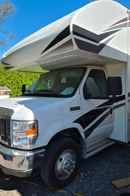 Brenda's Jayco Redhawk Class C
