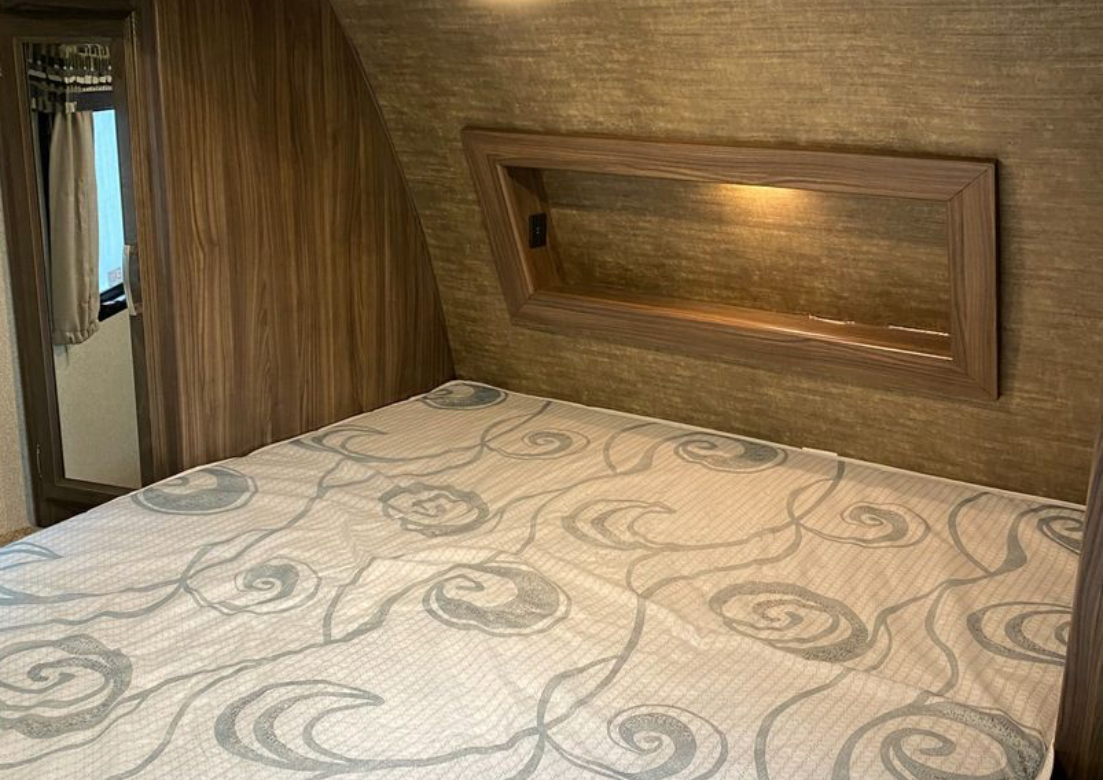 Nick & Mel’s Coachmen  Apex Travel Trailer