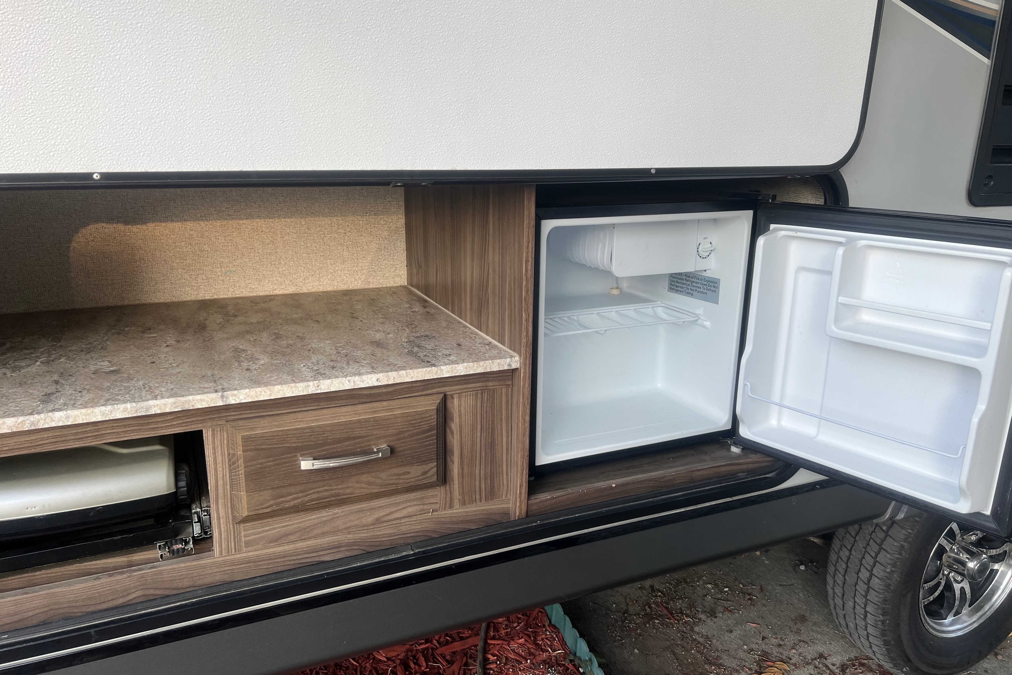 Nick & Mel’s Coachmen  Apex Travel Trailer