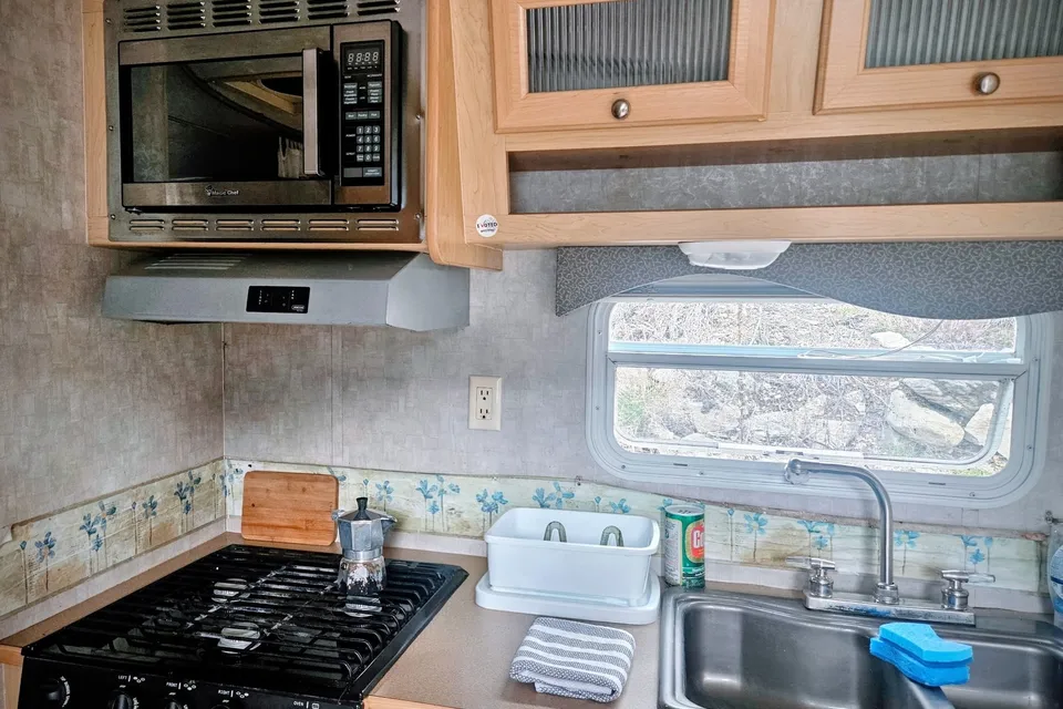 Hans's RV Cottage