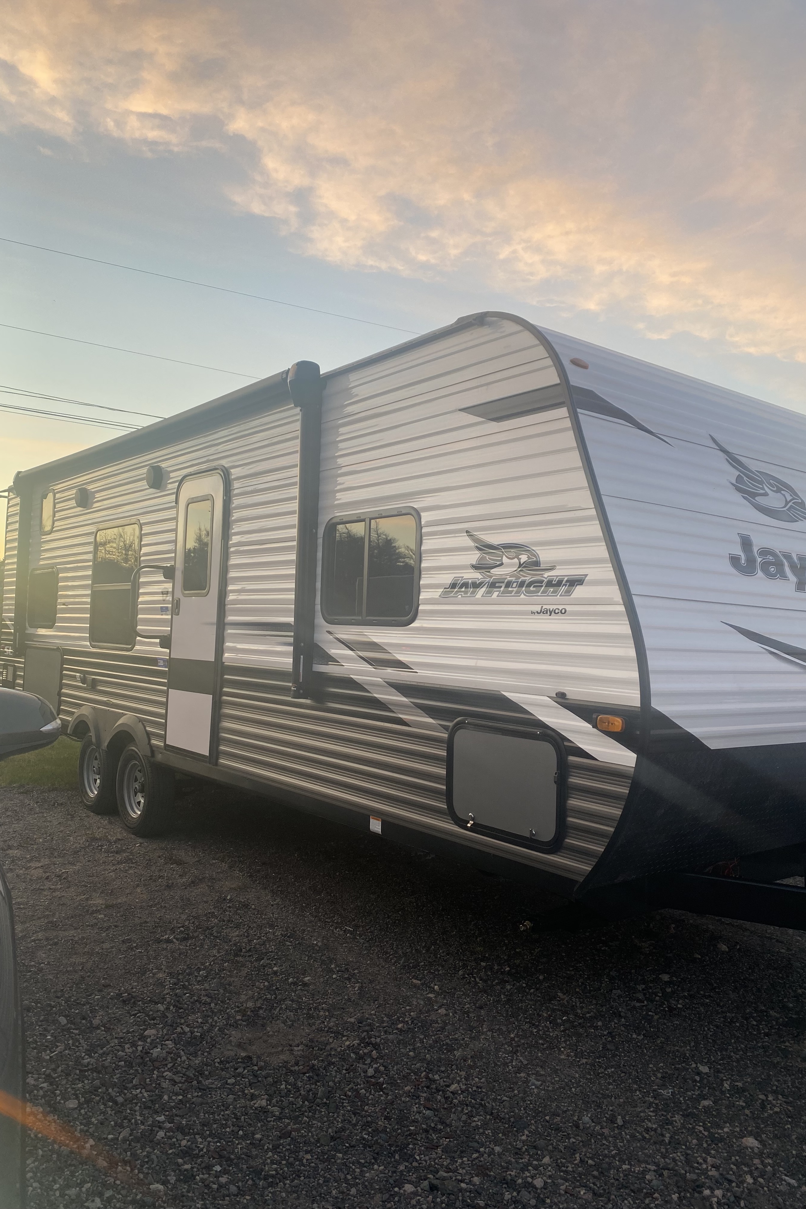 Easy tow trailer