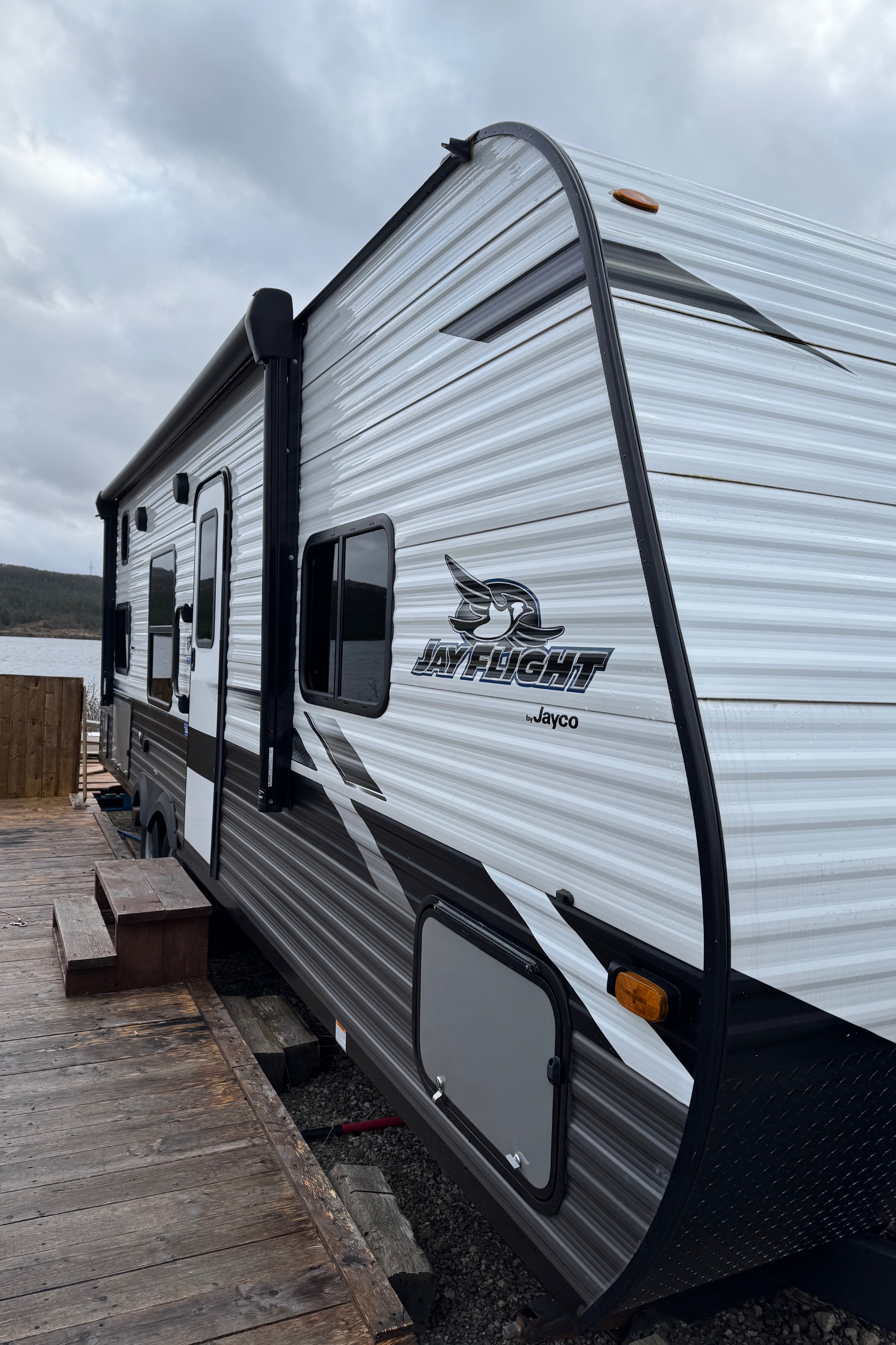 Easy tow trailer