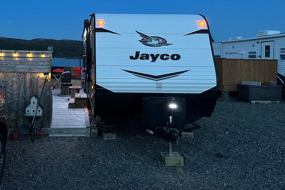 Easy tow trailer