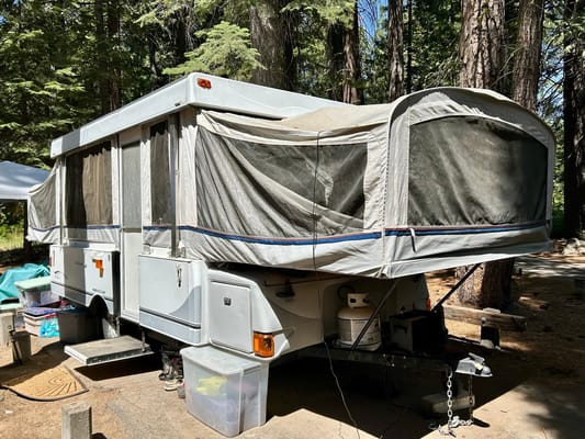 **Adventure-Ready 2004 Coleman/Fleetwood Utah Pop-Up Camper