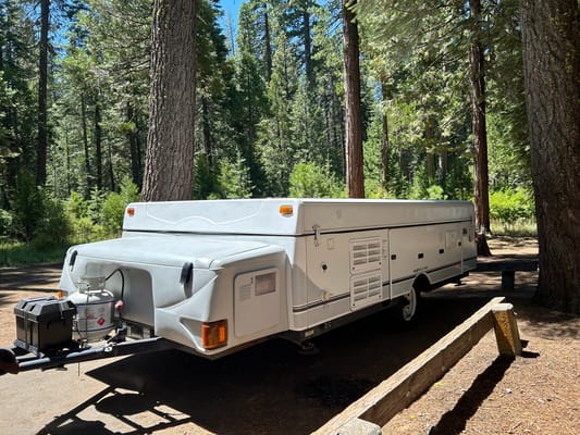 **Adventure-Ready 2004 Coleman/Fleetwood Utah Pop-Up Camper