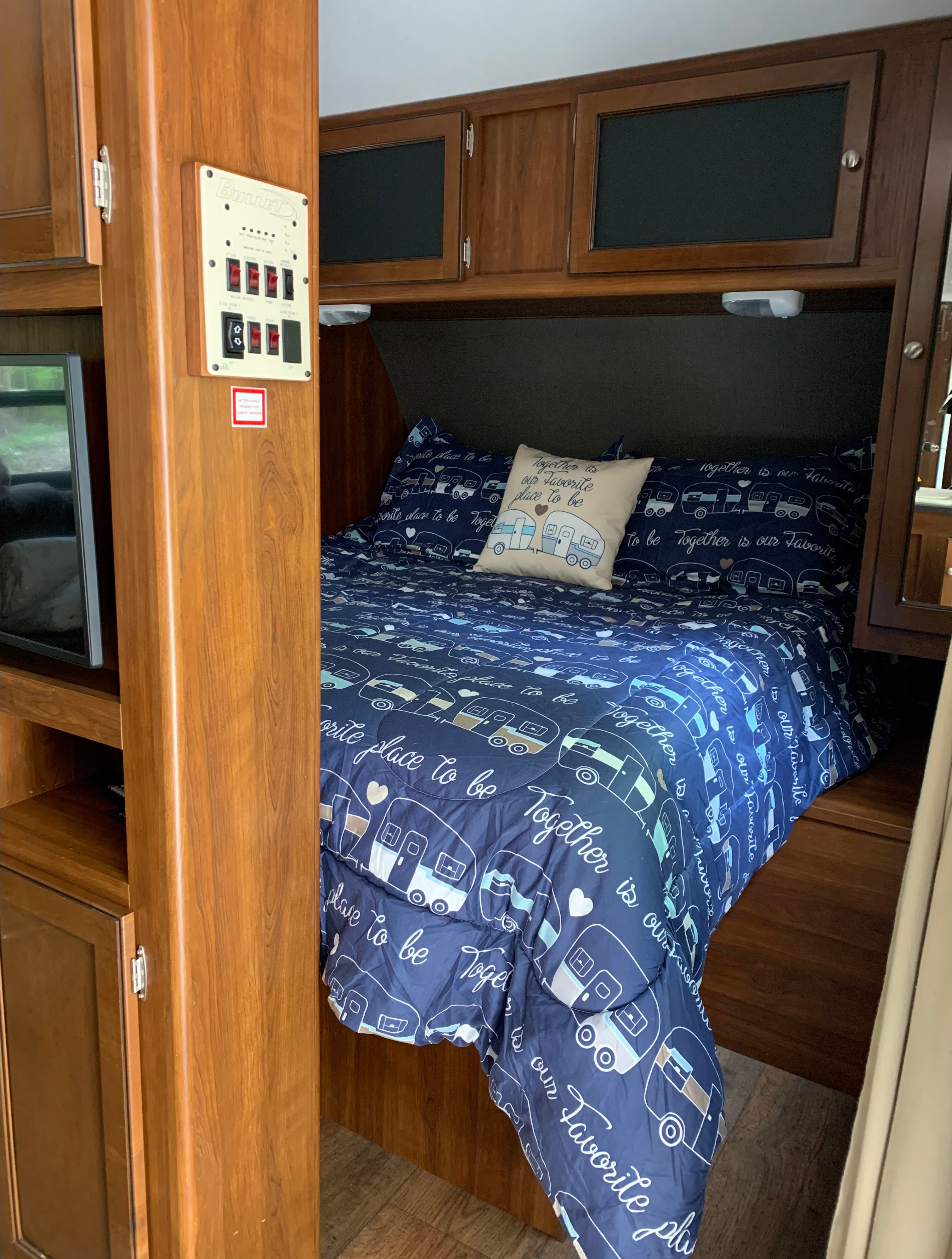  Keystone 272BHS Travel Trailer