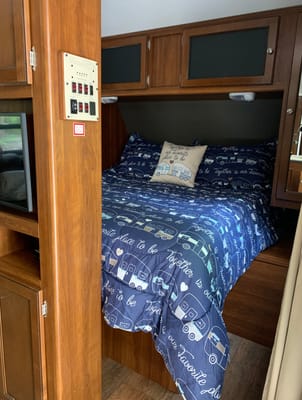 Keystone 272BHS Travel Trailer