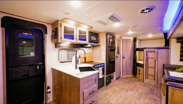 2022 Forest River 23DBH-L Travel Trailer