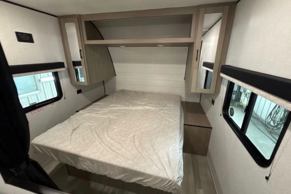 Ryan's Heartland Prowler 2600BH Travel Trailer