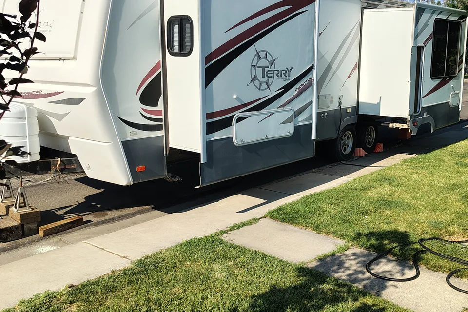Travel trailercamper