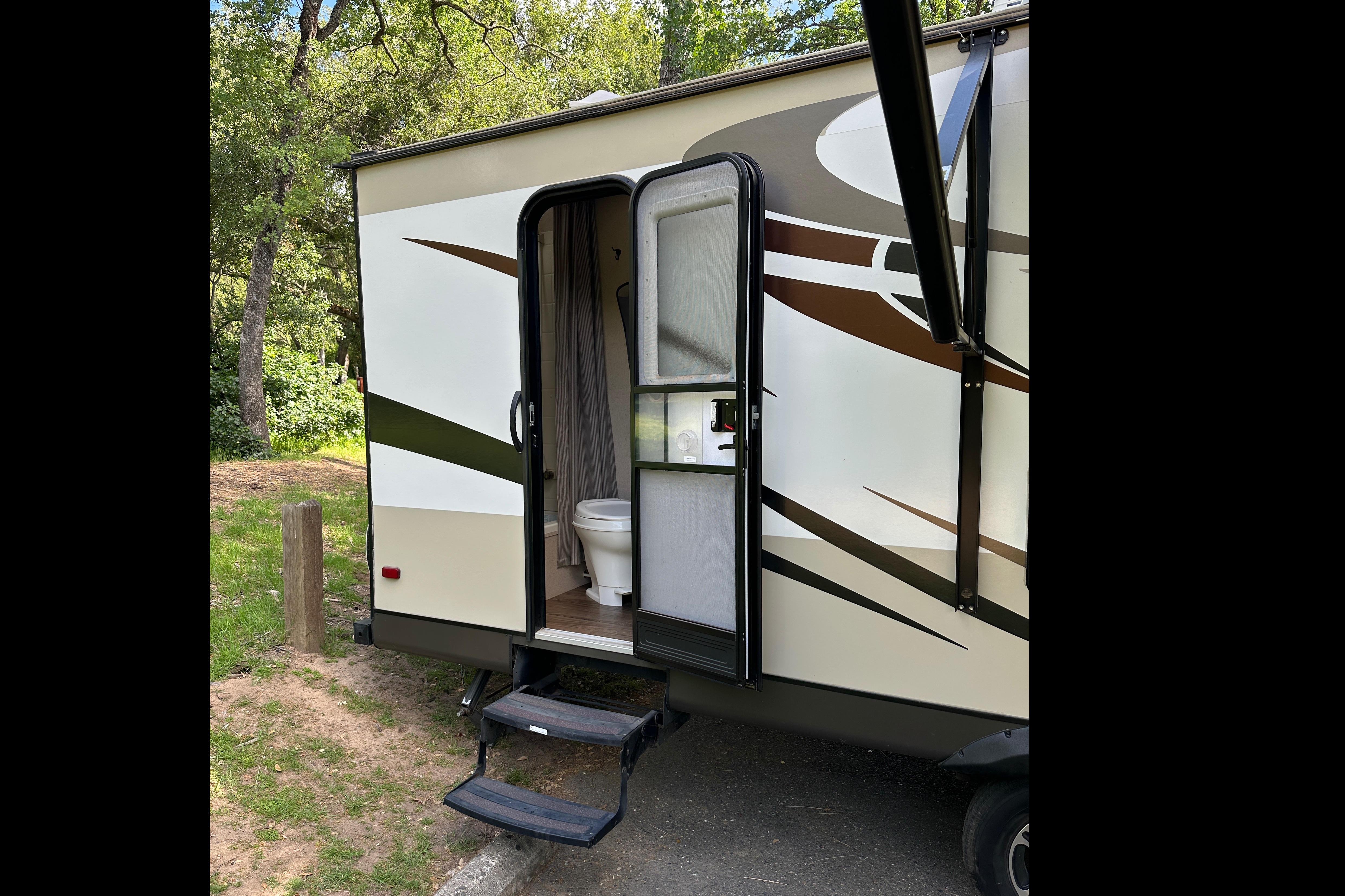 Spacious Tahoe Bunkhouse *Festival Friendly