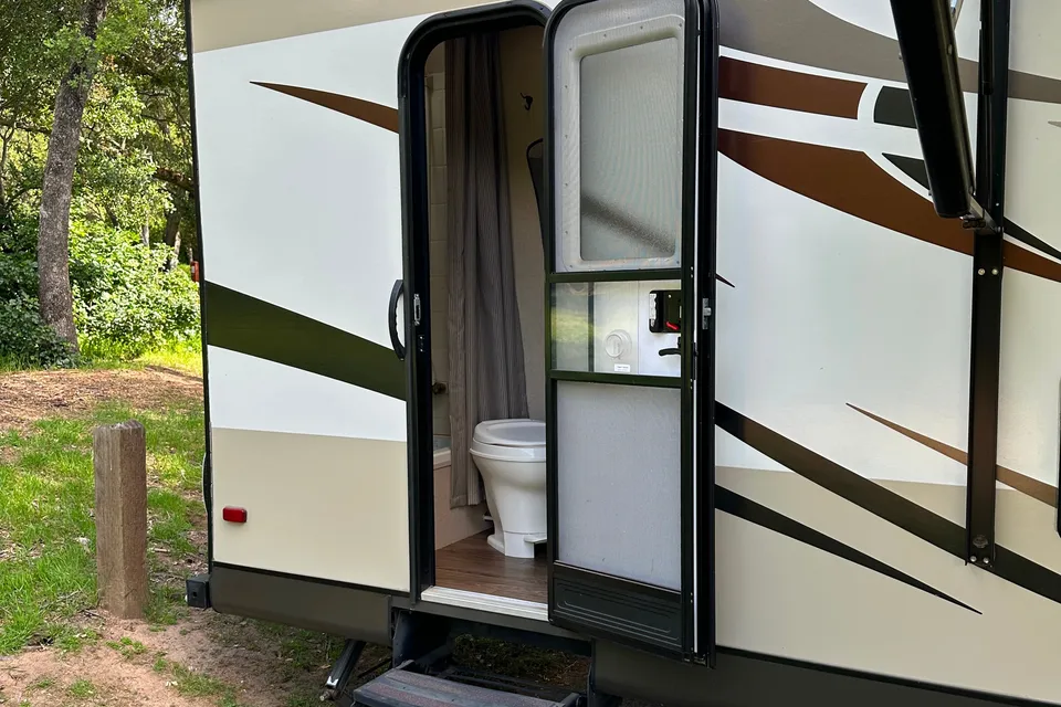 Spacious Tahoe Bunkhouse *Festival Friendly