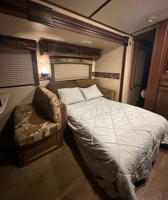 Spacious Tahoe Bunkhouse *Festival Friendly