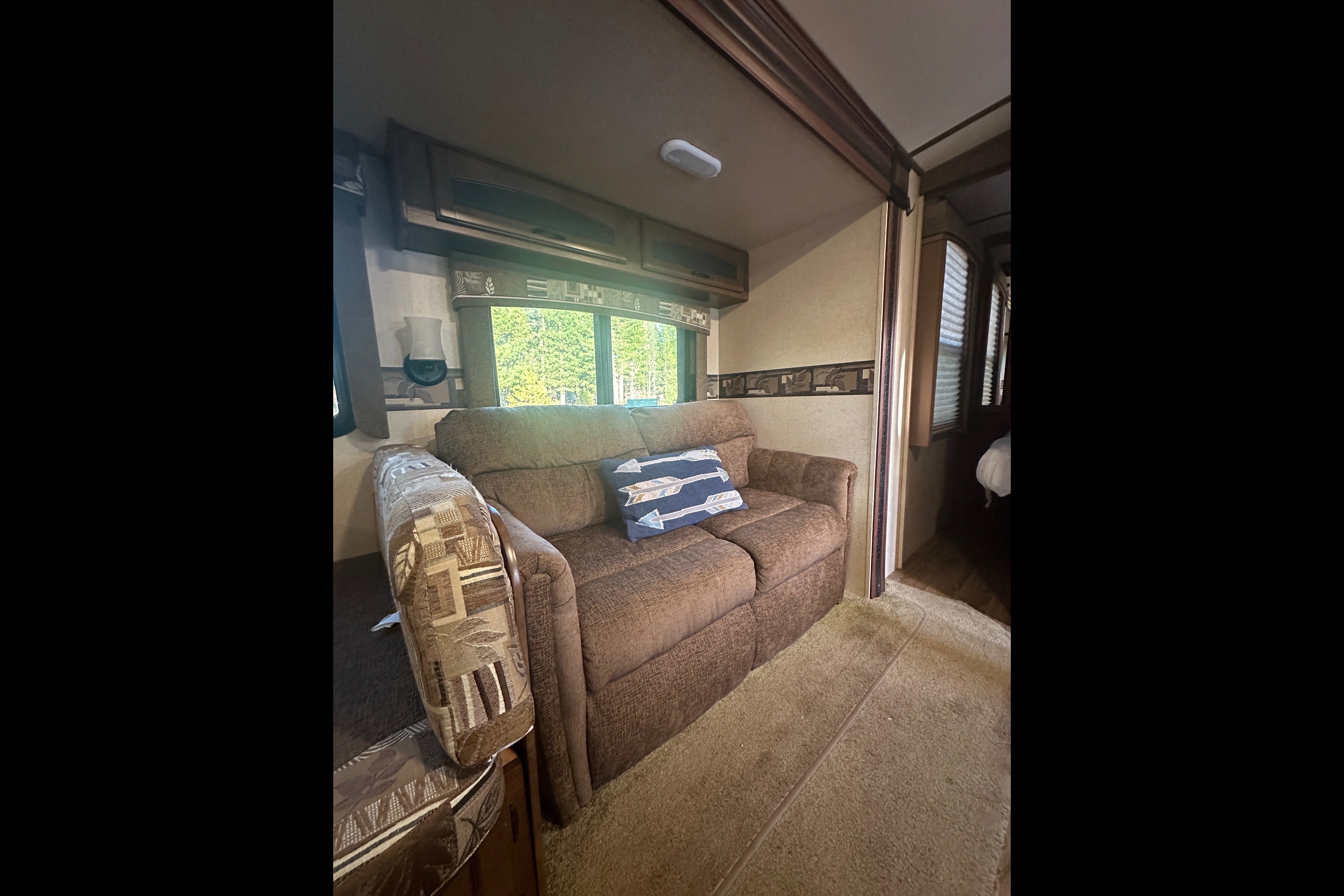 Spacious Tahoe Bunkhouse *Festival Friendly