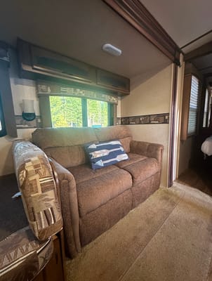 Spacious Tahoe Bunkhouse *Festival Friendly