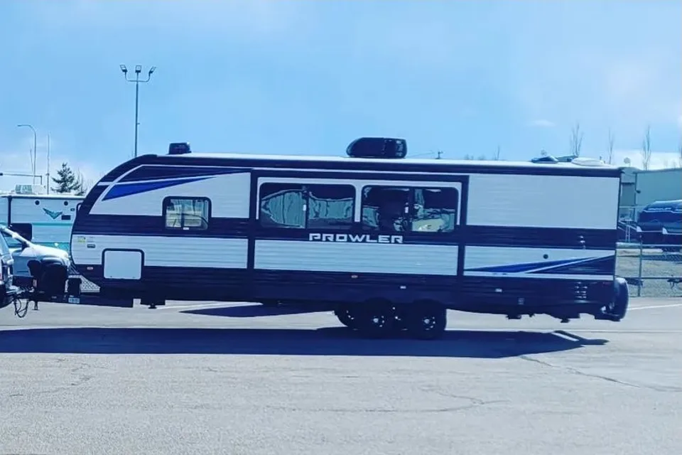 Rebecca's Heartland Prowler BR271 Travel Trailer