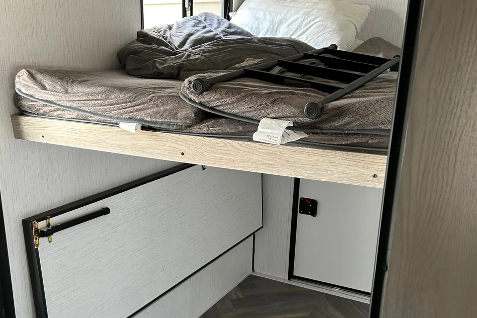Rebecca's Heartland Prowler BR271 Travel Trailer