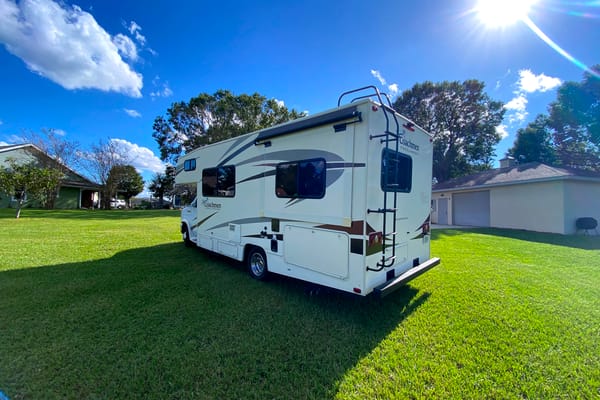 “Free Bird” Coachmen Freelander Class C