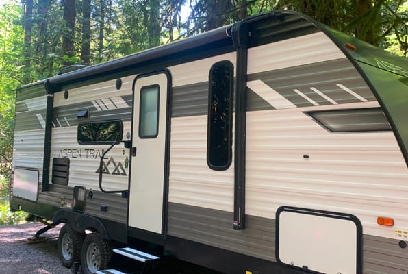 Family Travel Trailer- Dutchmen Aspen