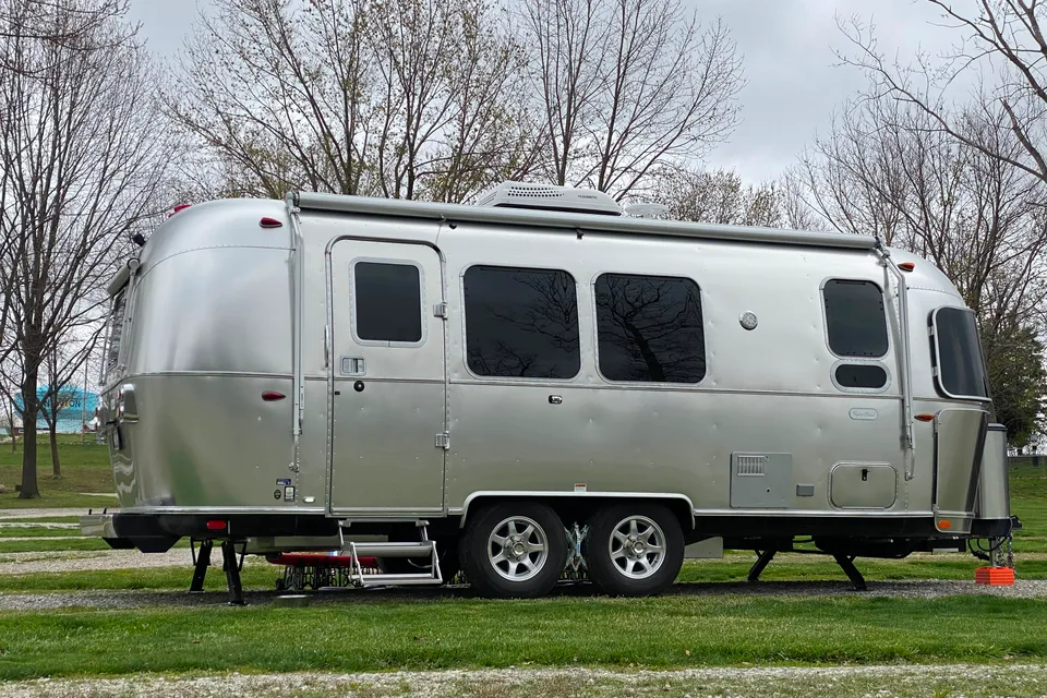 Justin's Airstream Flying Cloud Travel Trailer