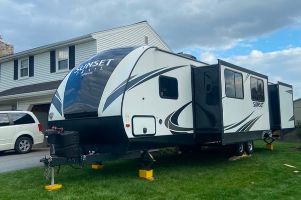 King Camper for Kids & Furry Friends