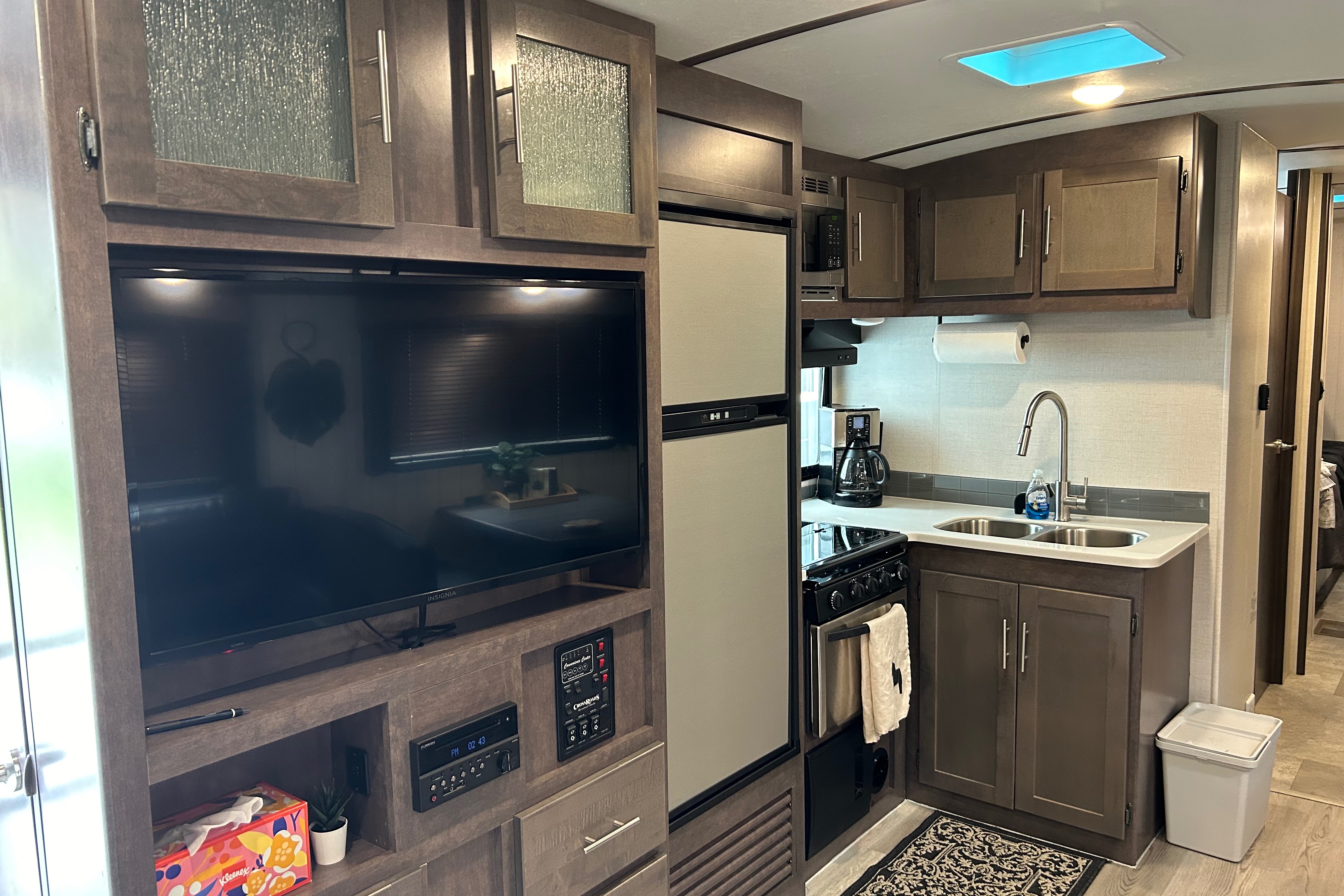 King Camper for Kids & Furry Friends